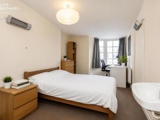 Room for rent in Brunswick, Brighton & Hove