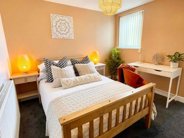 House for rent in Littleover, East Midlands