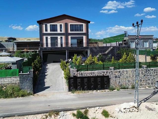 Bedirköy Mahallesi, Şehitkamil içerisinde satılık Villa