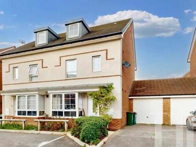 House for sale in Ifield, Crawley