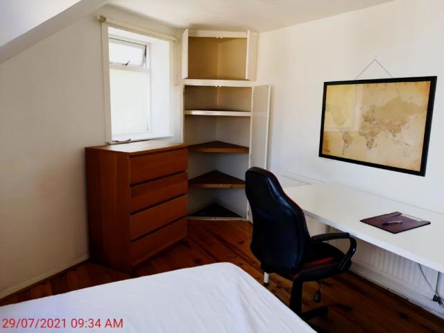 Room for rent in Round Hill, Brighton & Hove