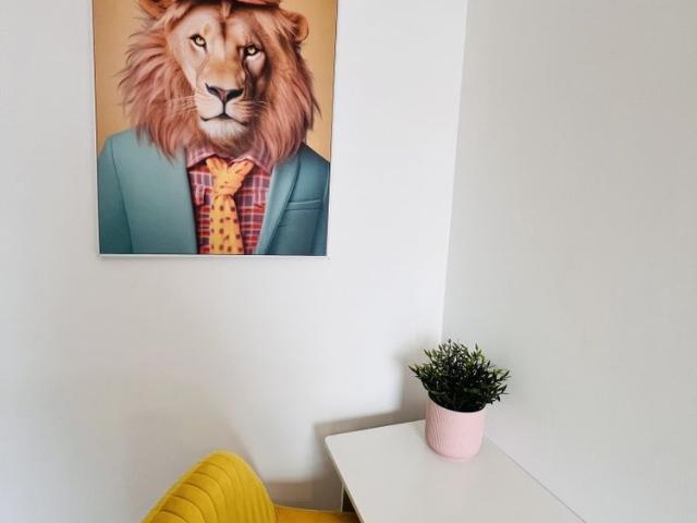 Room for rent in California, Key Street
