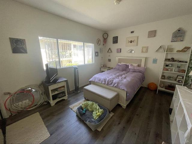 Room for rent in Canoga Park, California