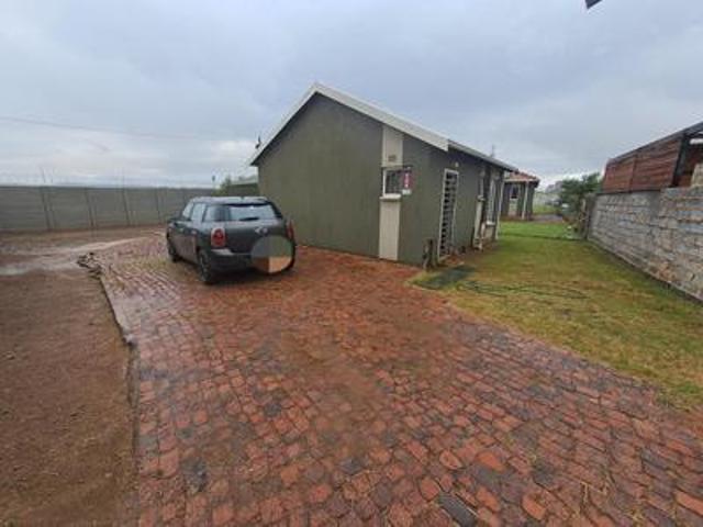 House for sale in Walkerville
