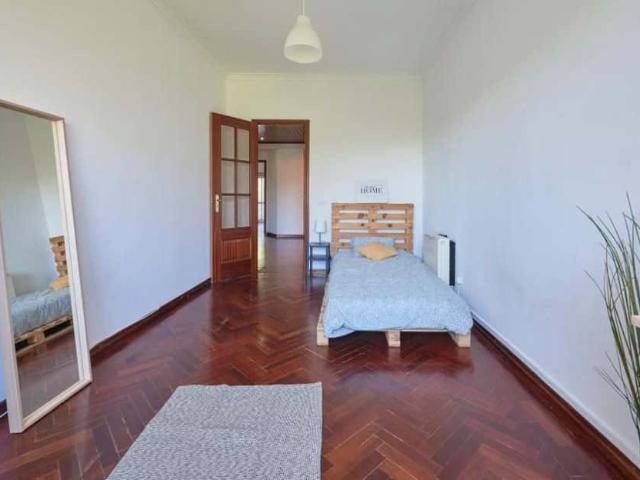 Quarto alugar em Centro Sul, Almada
