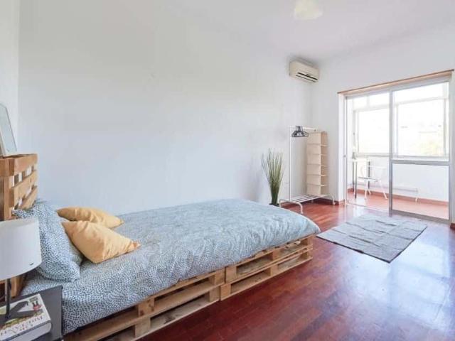 Quarto alugar em Centro Sul, Almada