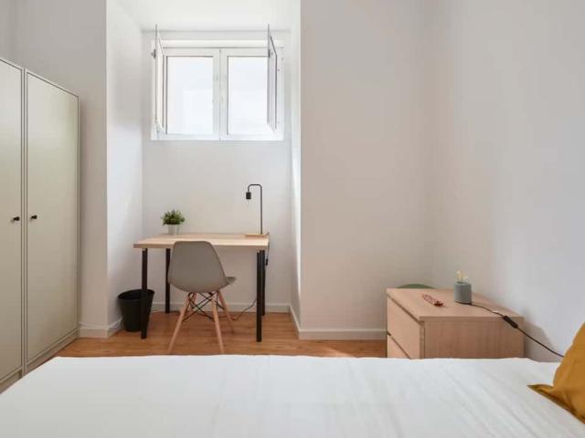 Quarto alugar em Bairro Lopes, Lisboa