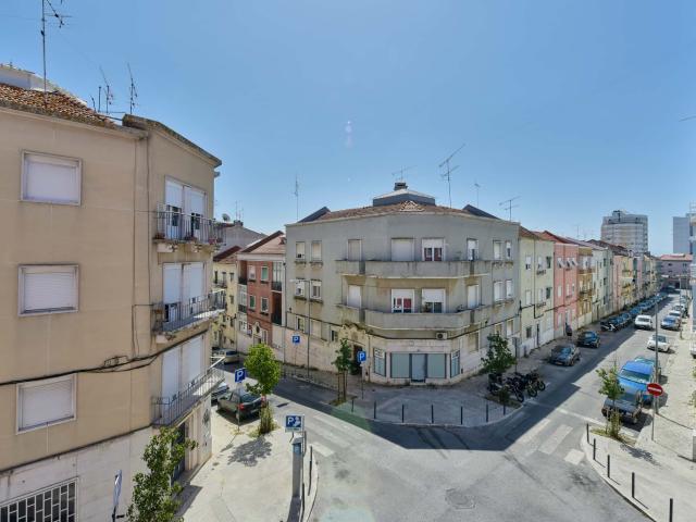 Quarto alugar em Bairro Lopes, Lisboa