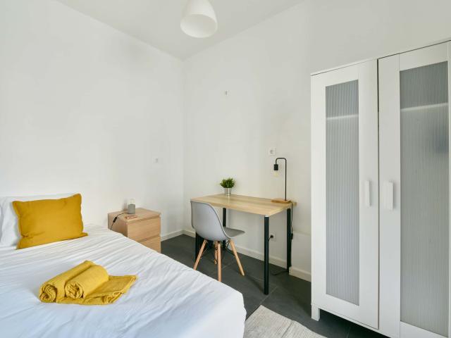 Quarto alugar em Bairro Lopes, Lisboa