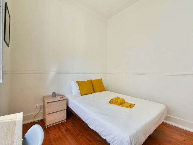 Quarto alugar em Bairro Lopes, Lisboa