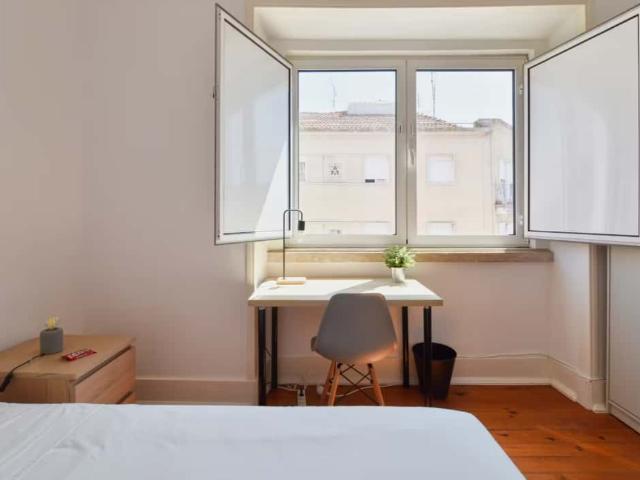 Quarto alugar em Bairro Lopes, Lisboa