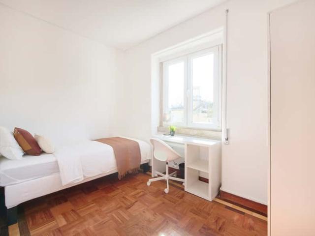 Quarto alugar em Avenidas Novas, Lisboa