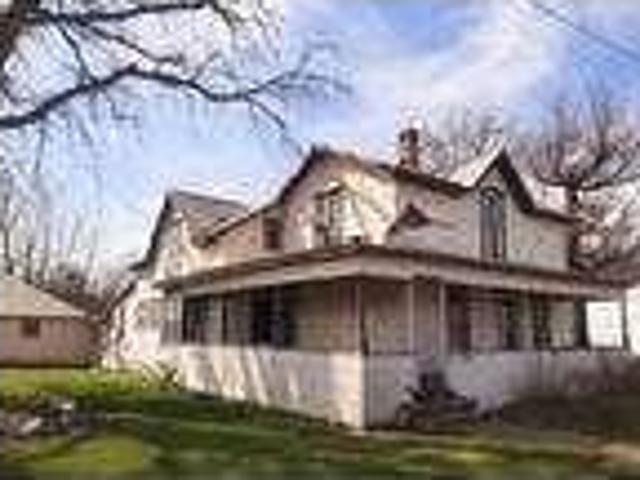 House for rent in Dowling
