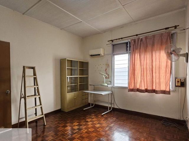 Room for rent in Taman Overseas Union, Kuala Lumpur