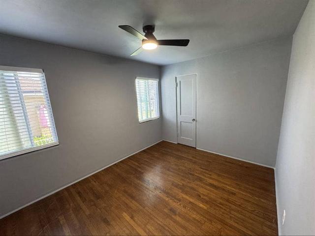 Room for rent in Canoga Park, California