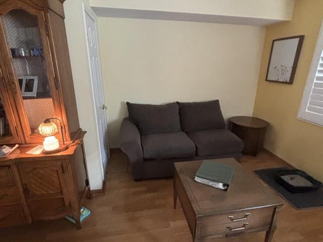 Room for rent in Chatsworth Neighborhood Council District, Los Angeles