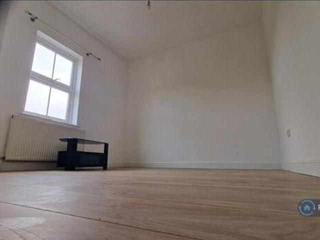 House for rent in Windsor House Stables, Lambourn