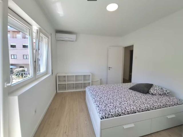 Quarto alugar em Triana, Rio Tinto