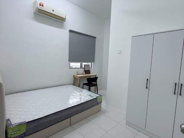 Room for rent in Bukit Minyak, Seberang Perai