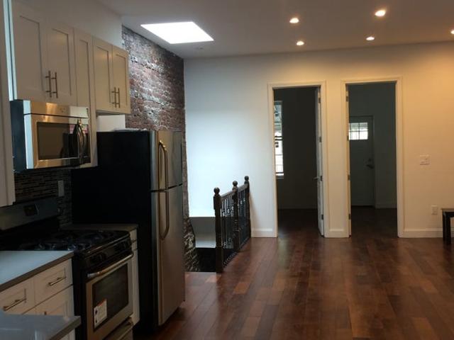 Room for rent in Arverne, New York