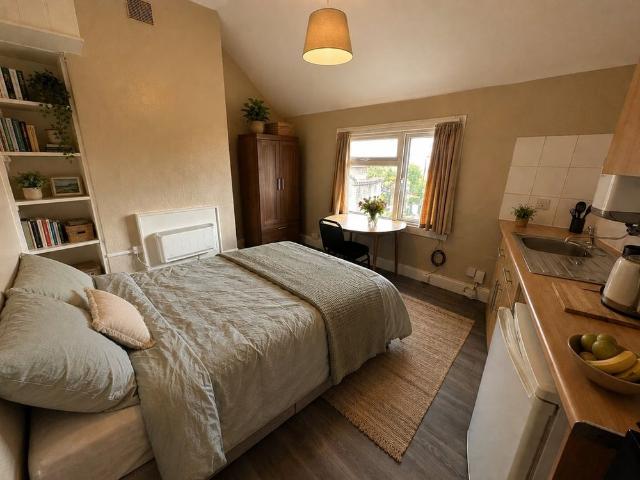 Room for rent in City Centre, Feckenham