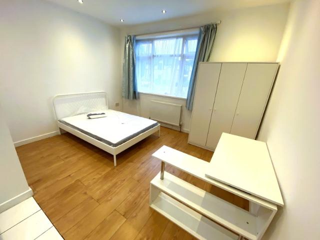 Studio for rent in Loxford, Greater London