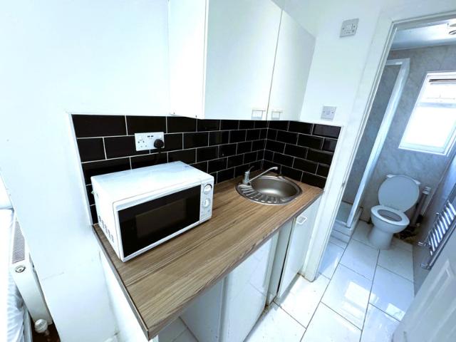 Studio for rent in Loxford, Greater London