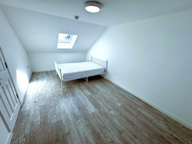 Studio for rent in Seven Kings, Greater London