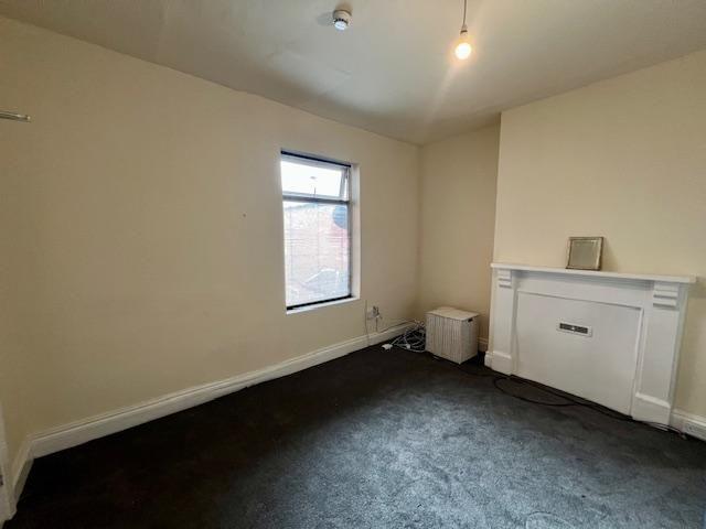 Studio for rent in West Midlands