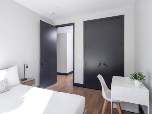 Room for rent in Arverne, New York