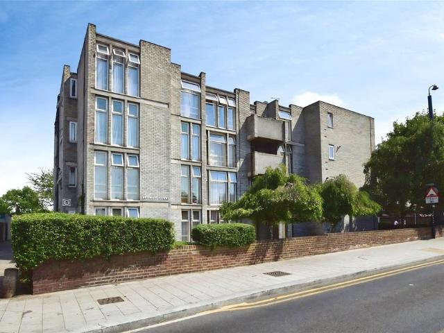 Apartment for rent in Greater London