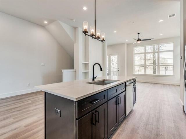 Condo for sale in Farmers Branch Condo for sale in Farmers Branch