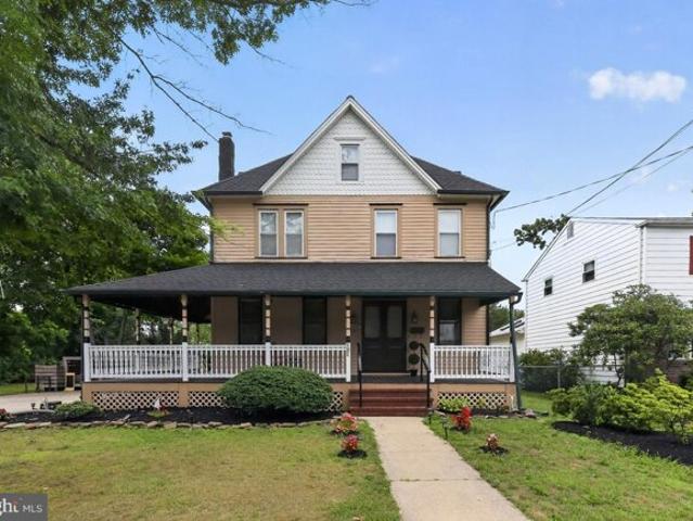 House for sale in Laurel Springs, New Jersey