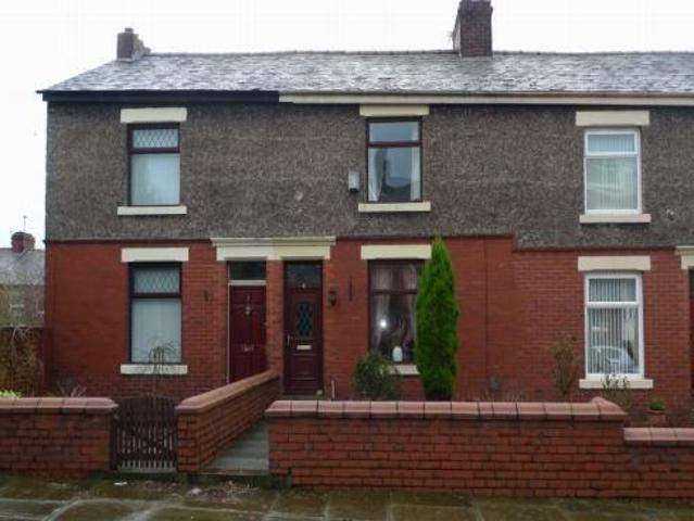 House for sale in Knowle Fold, Darwen
