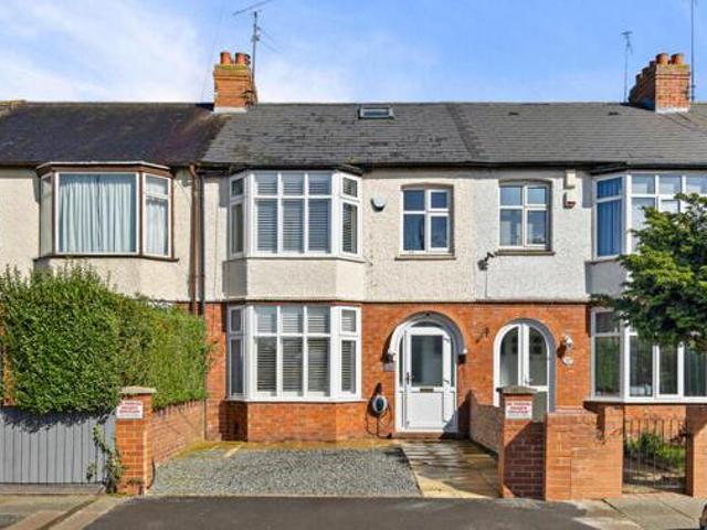 House for sale in Northampton, Northamptonshire