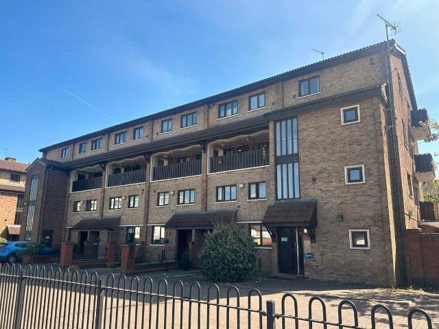 Studio for rent in Rednal, West Midlands