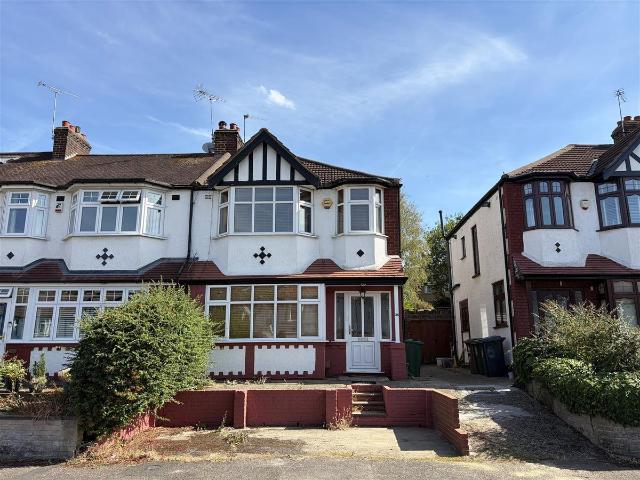 House for rent in Hale End, Greater London