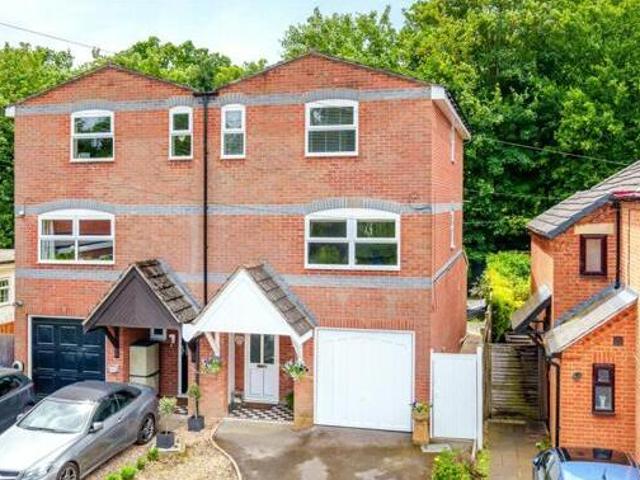 House for sale in Ascot, Berkshire