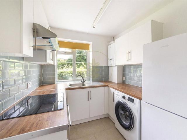 Apartment for rent in North Finchley, Greater London