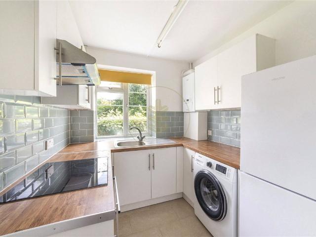 Apartment for rent in North Finchley, Greater London