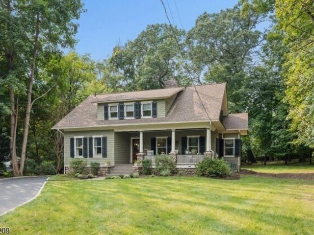 House for sale in Ridgewood Junction, Glen Rock