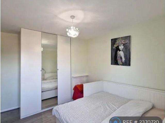 House for rent in New Town, Monks Orchard