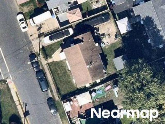 House for sale in Avenel, New Jersey