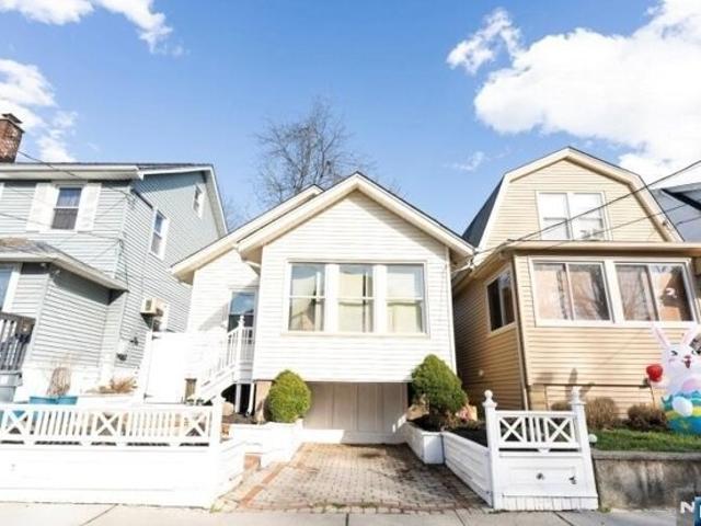 House for sale in Belleville, New Jersey