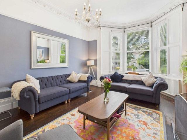 Townhouse for rent in Elm Park, Liverpool