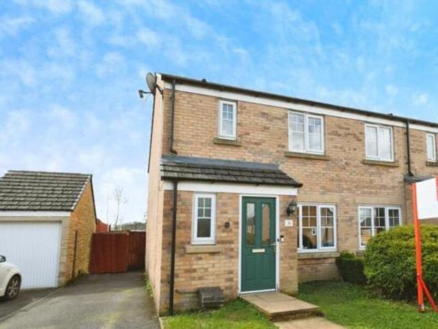 House for sale in Charlesworth, East Midlands