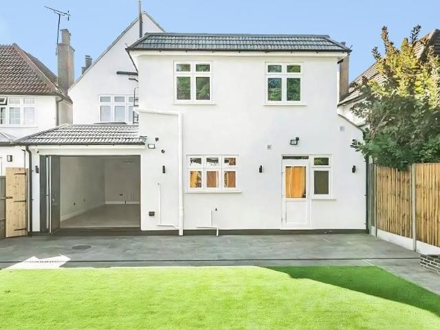 House for rent in The Hale, Greater London