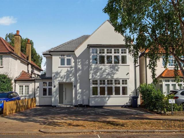 House for rent in The Hale, Mill Hill