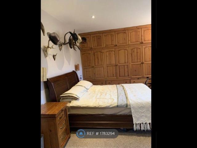 House for rent in London Borough of Croydon, Selsdon