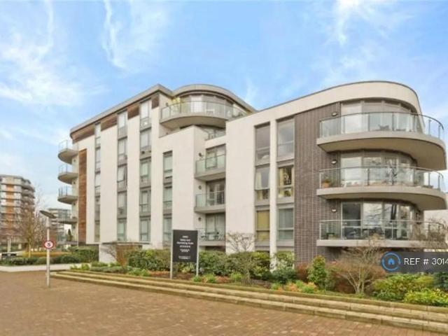 House for rent in London Borough of Hounslow, Greater London